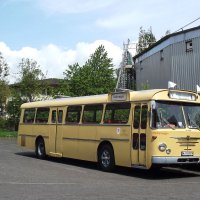 1 Stunde Pause für den 1090, während die Mitglieder des MVC Ruhr die Kaiserwagenfahrt genießen.